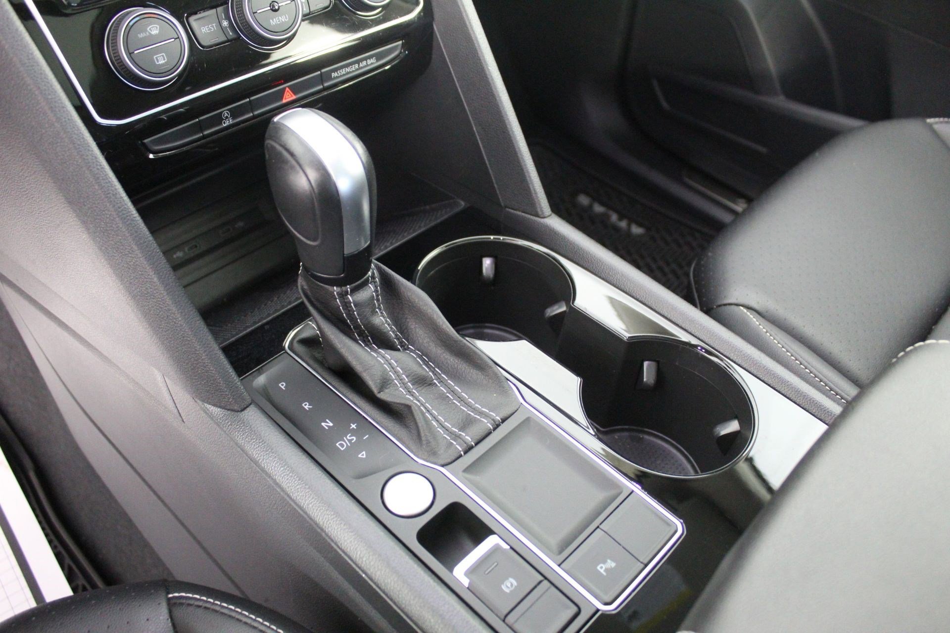 Used 2023 Volkswagen Atlas SE w/ Panoramic Sunroof Package image 15