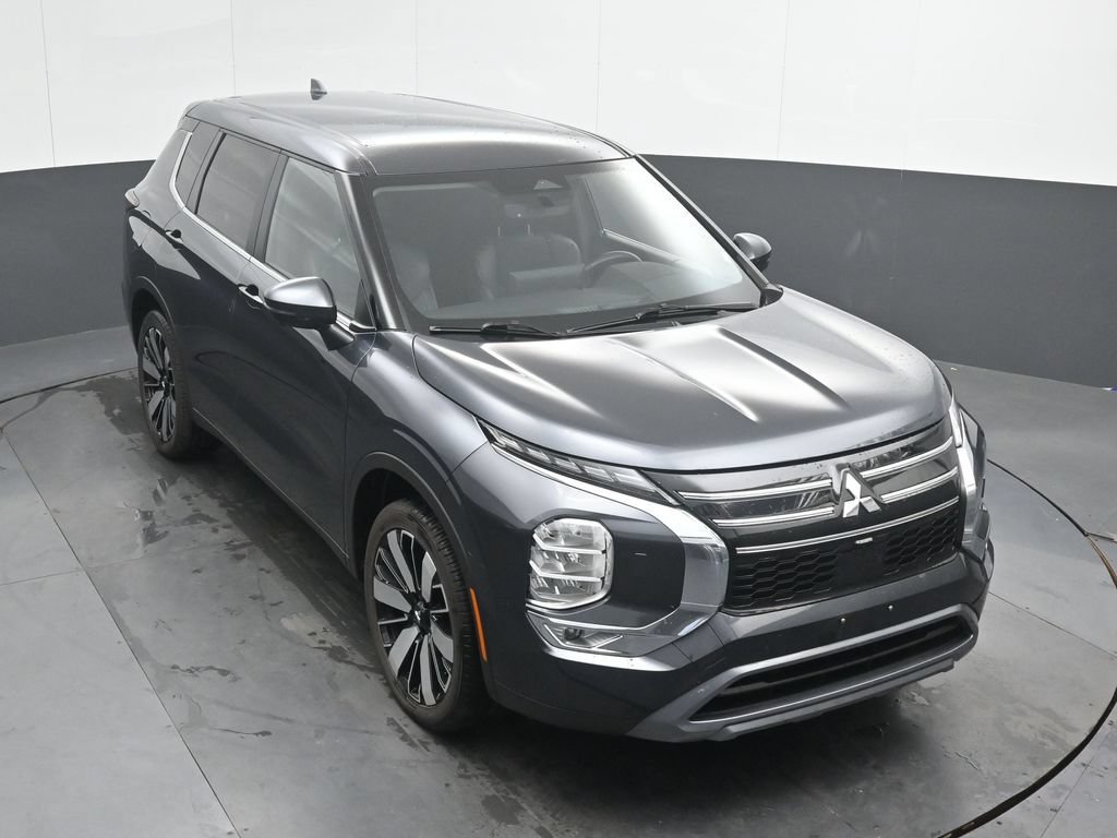 Used 2025 Mitsubishi Outlander SE AWD/4WD image 34