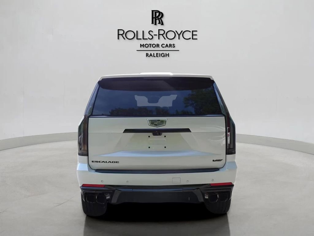 Used 2025 Cadillac Escalade V image 5