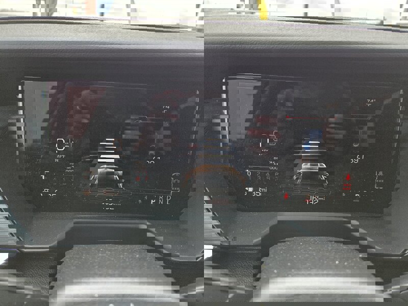 Used 2025 GMC Acadia Elevation image 18