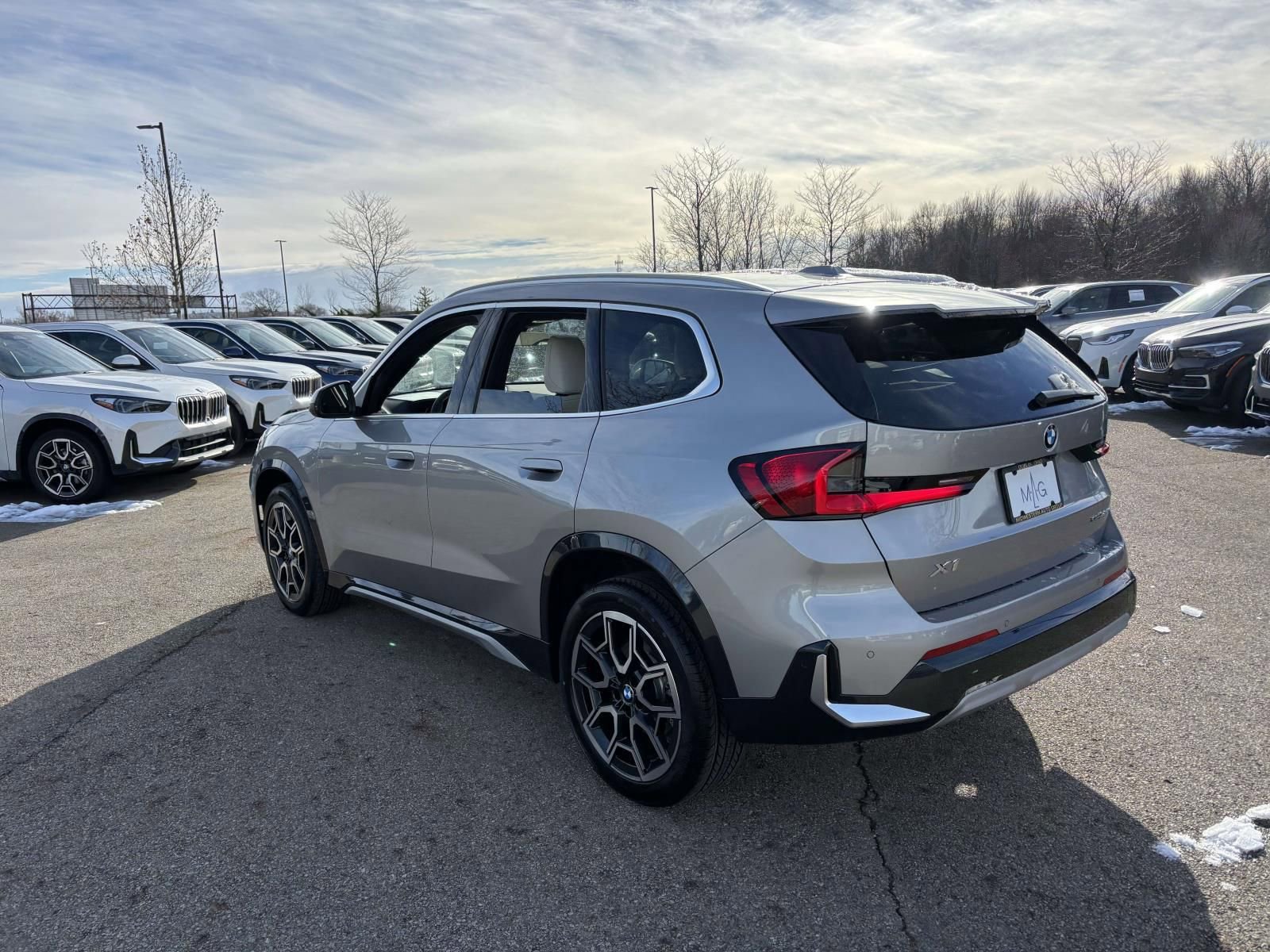 New 2026 BMW X1 xDrive28i w/ Convenience Package AWD/4WD image 5