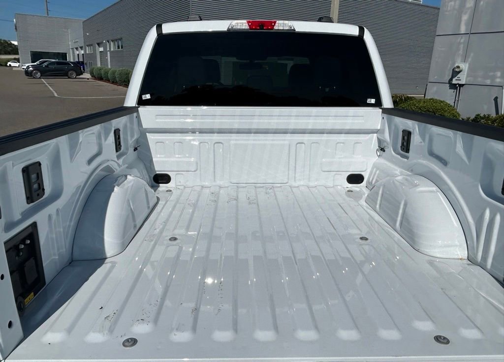 Used 2025 Ford F150 Lightning XLT AWD/4WD image 57