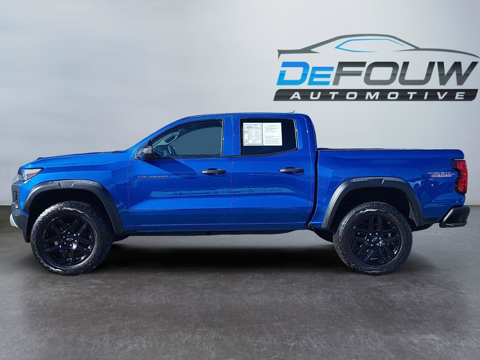Used 2023 Chevrolet Colorado Trail Boss w/ Advanced Trailering Package image 6