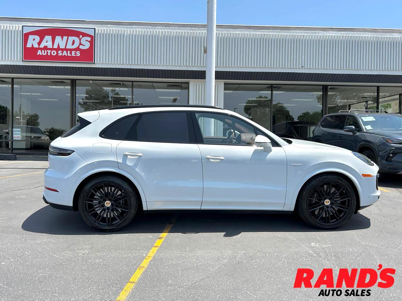 Used 2022 Porsche Cayenne Turbo S w/ Assistance Package