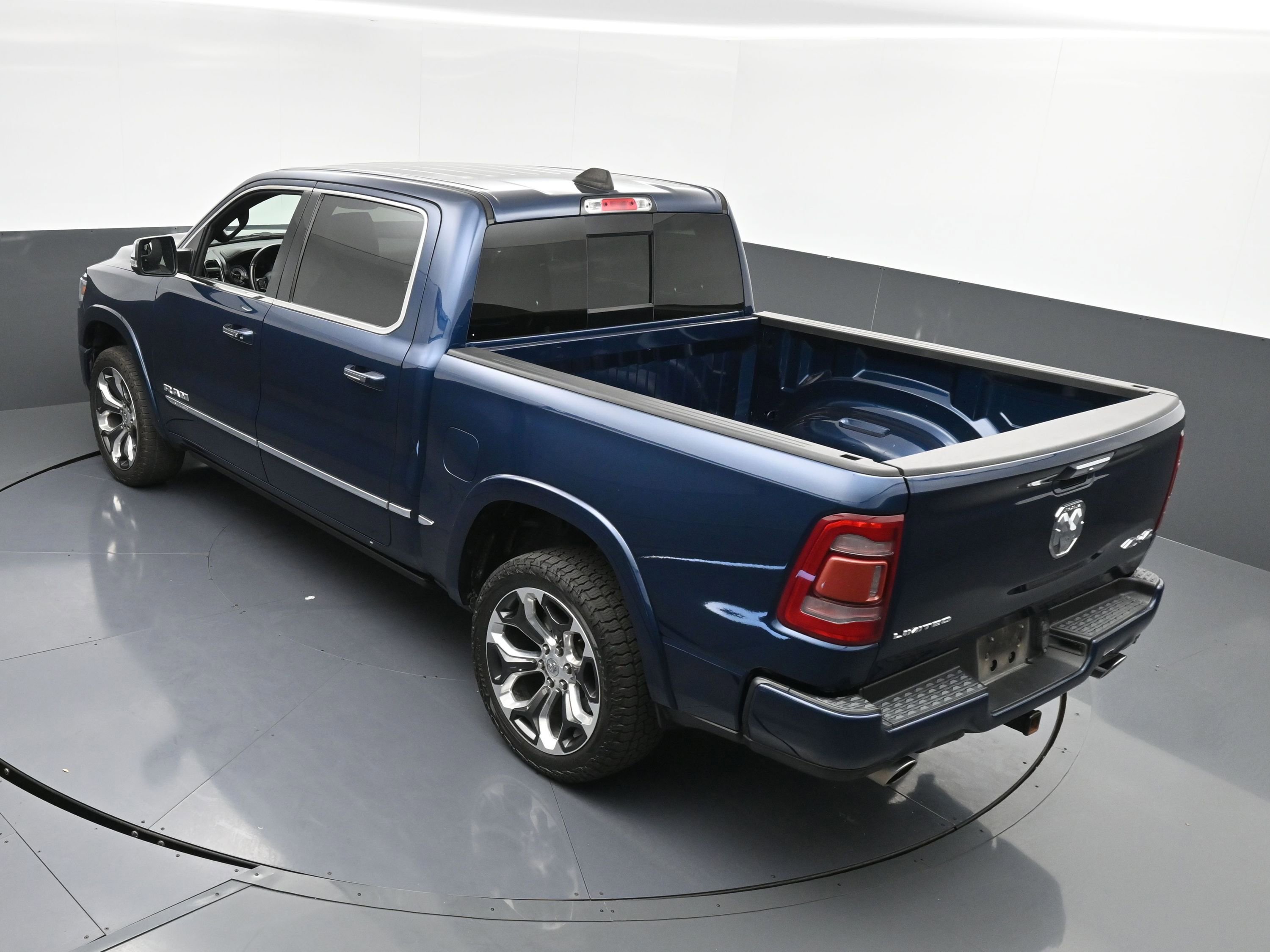 Used 2022 RAM 1500 Limited w/ Body Color Bumper Group image 35