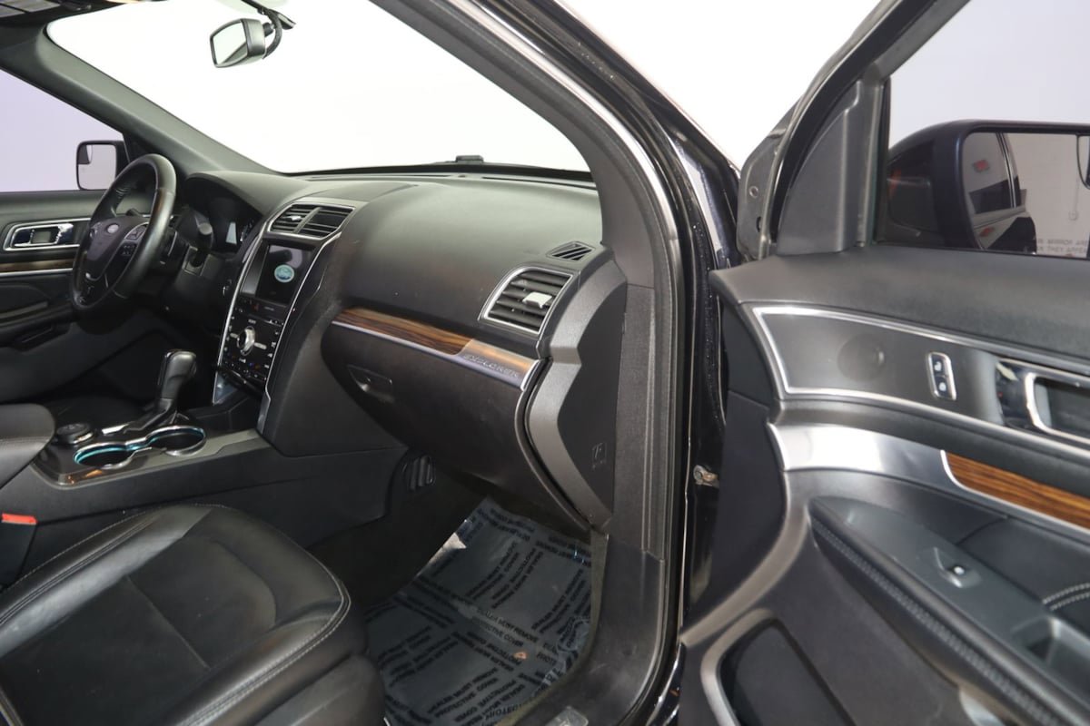 Used 2017 Ford Explorer Limited AWD/4WD image 45
