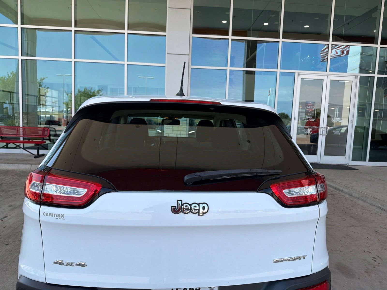 Used 2017 Jeep Cherokee Sport AWD/4WD image 17