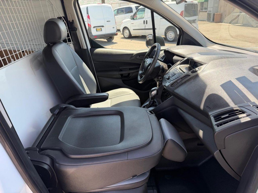 Used 2017 Ford Transit Connect XL FWD image 39