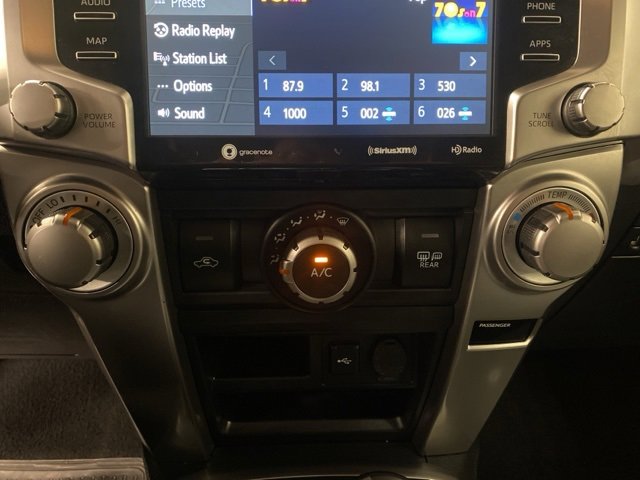 Used 2021 Toyota 4Runner SR5 Premium image 23