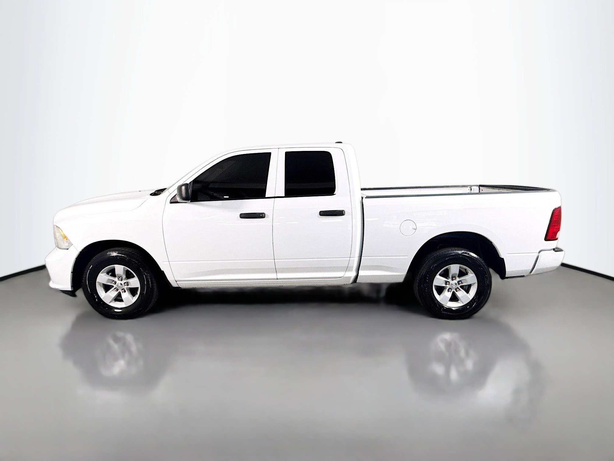 Used 2018 RAM 1500 Express image 6