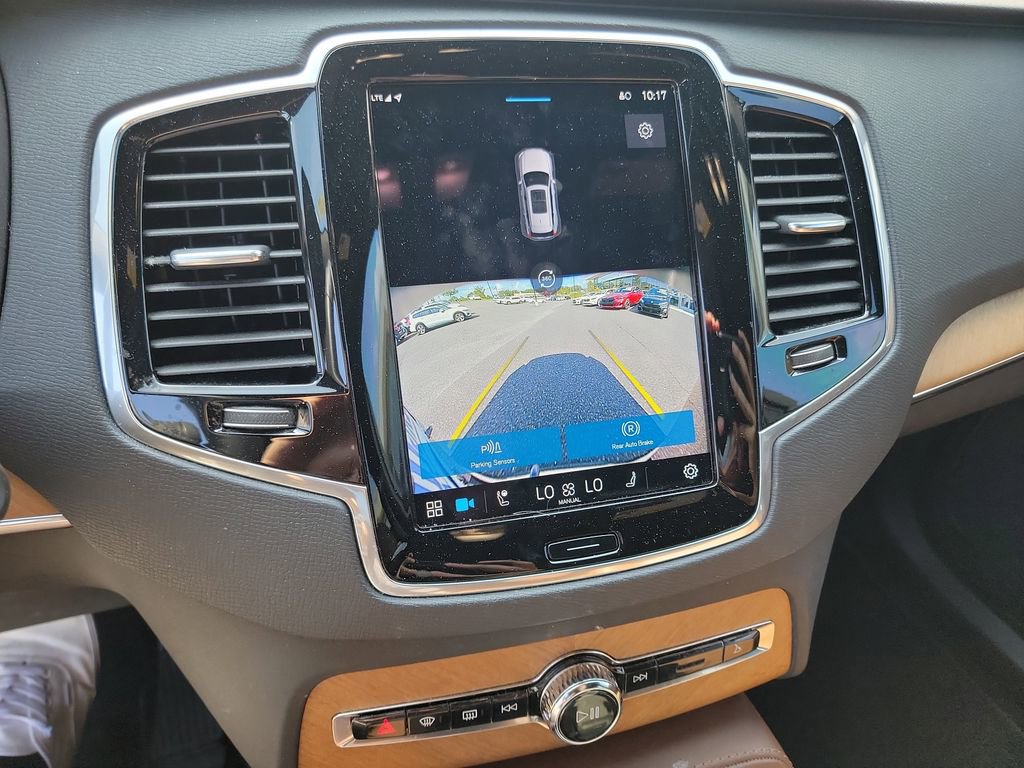 Used 2023 Volvo XC90 B6 Plus w/ Protection Package Premier image 34