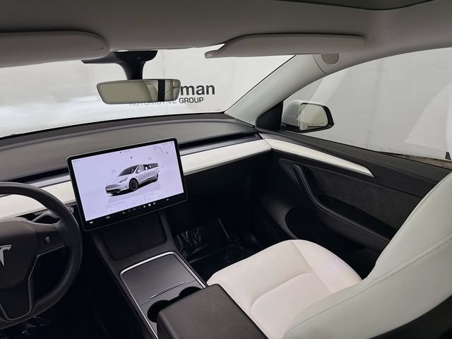 Used 2022 Tesla Model Y Long Range AWD/4WD image 23
