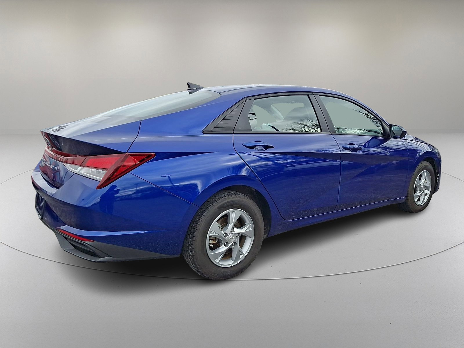 Certified 2023 Hyundai Elantra SE image 11