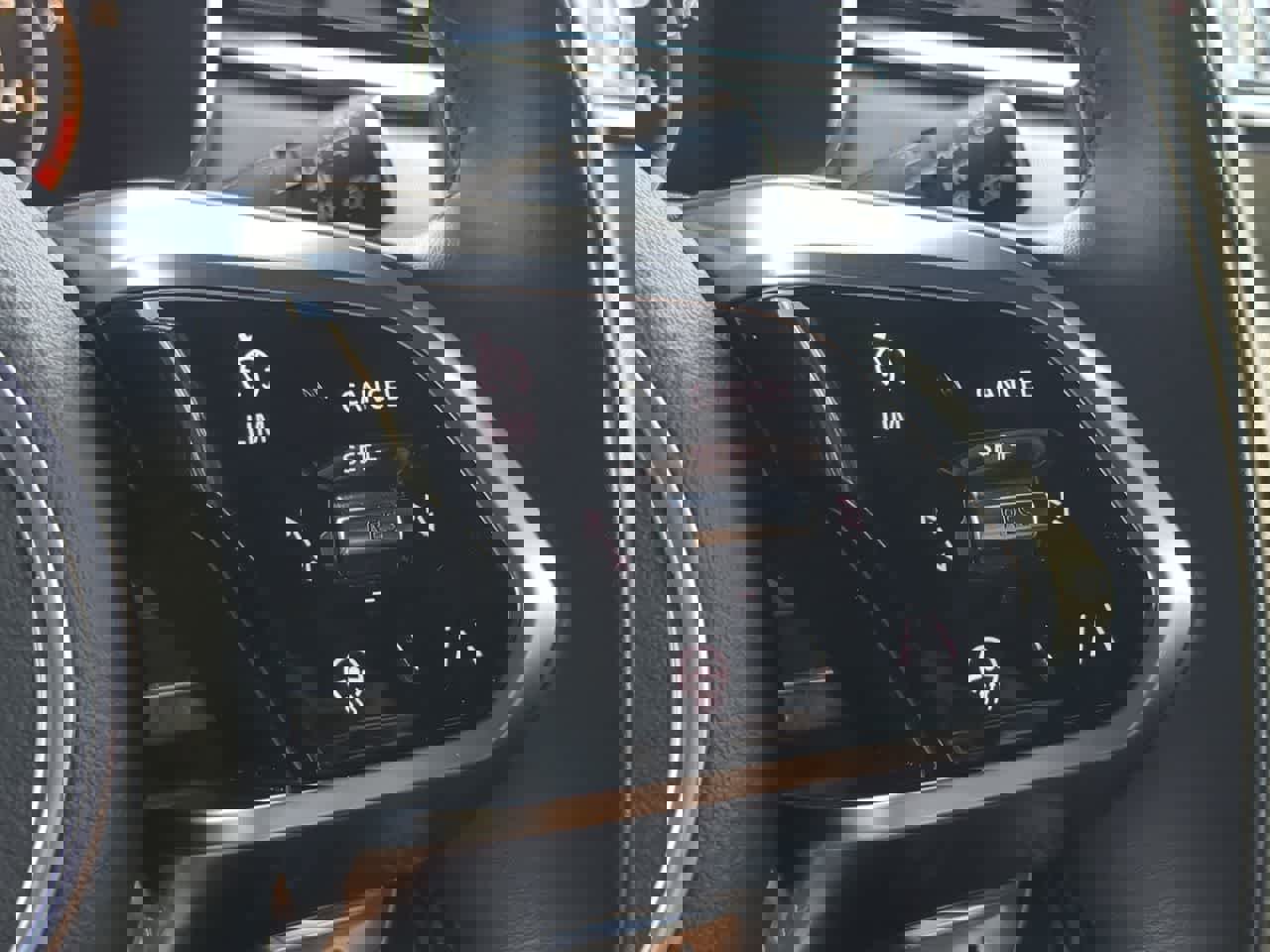 Used 2024 Jaguar F-PACE R-Dynamic S image 26