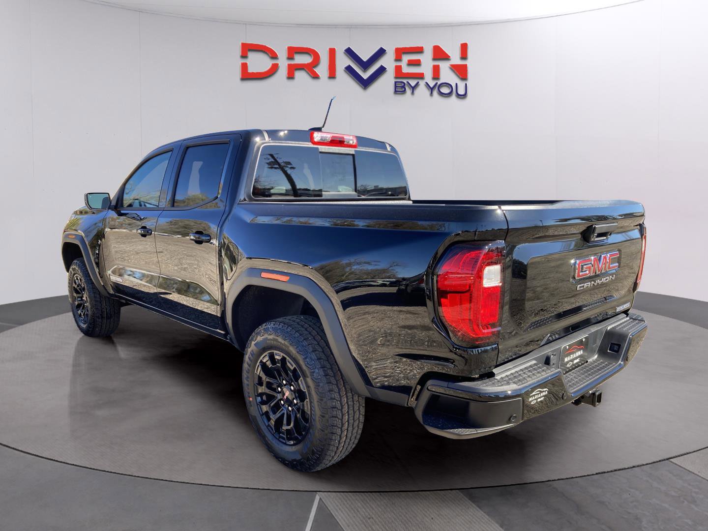 New 2026 GMC Canyon Elevation w/ Convenience Package image 3