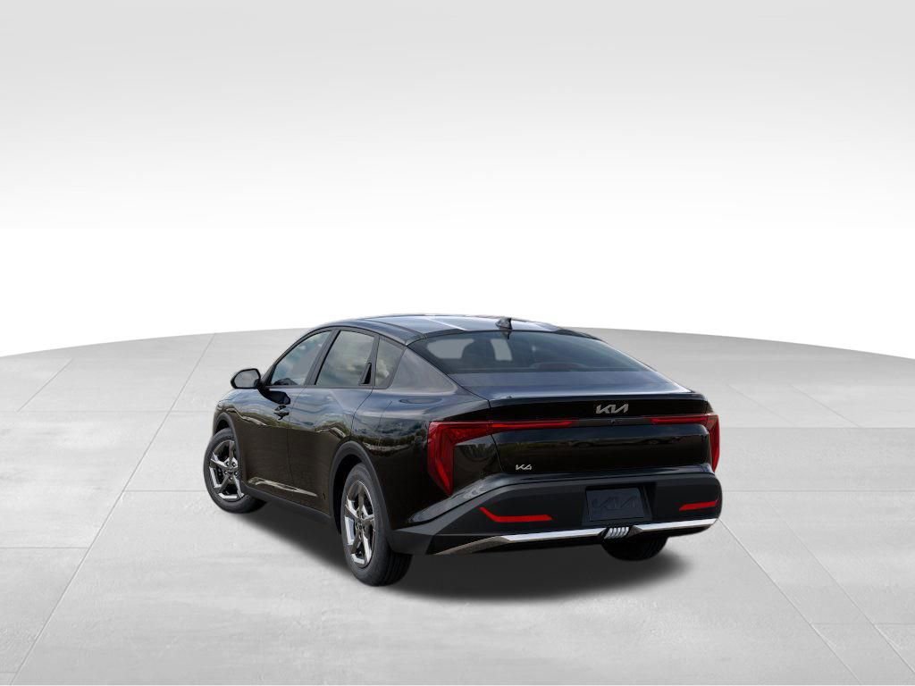 New 2026 Kia K4 LXS image 4