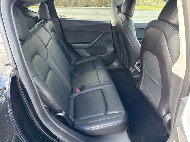 Used 2020 Tesla Model Y Long Range image 13
