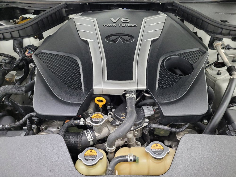 Used 2018 INFINITI Q50 Luxe w/ Cargo Package (L95) RWD image 30