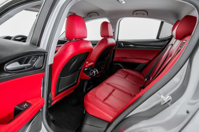 Used 2019 Alfa Romeo Stelvio RWD image 36