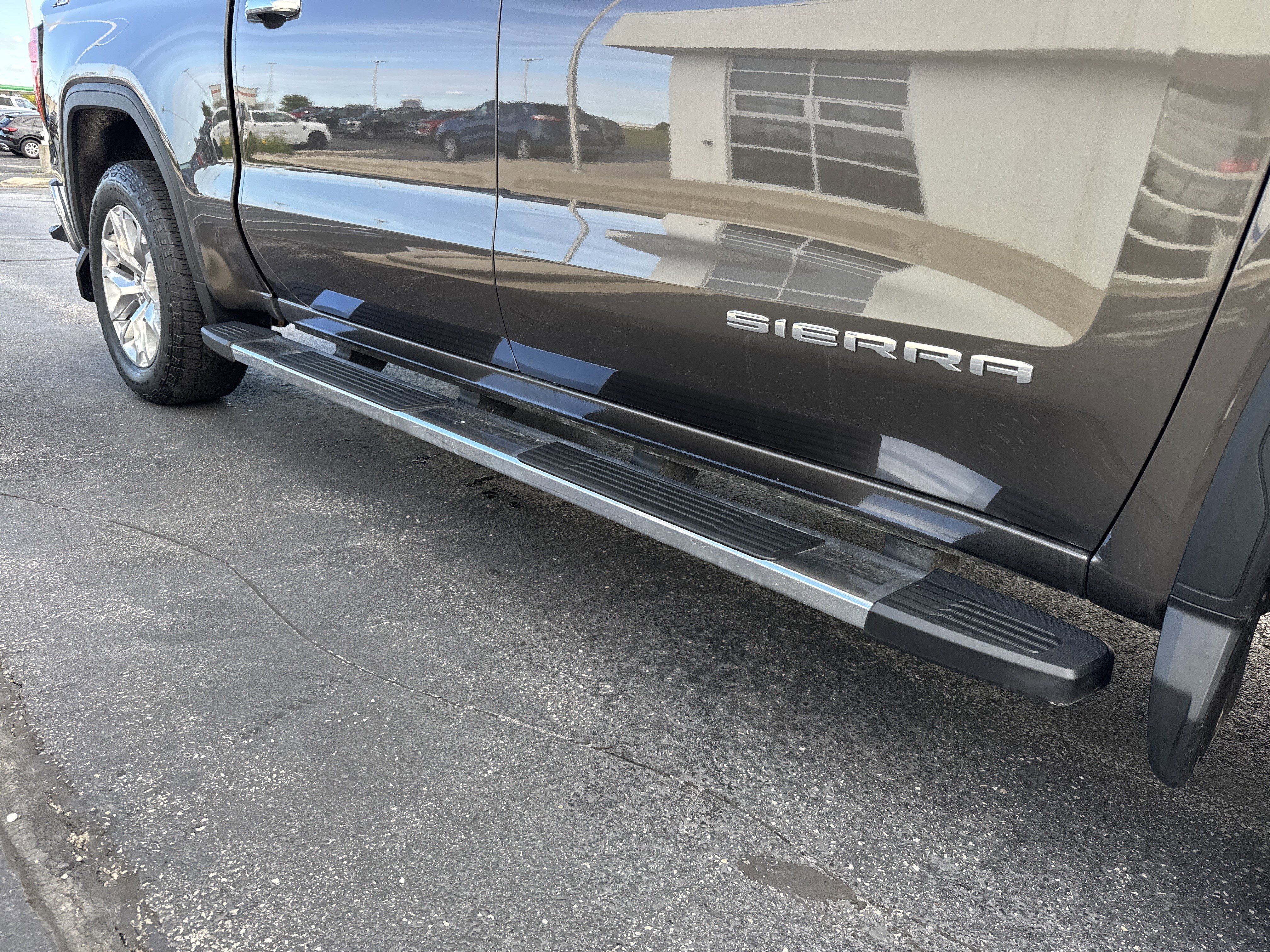 Used 2019 GMC Sierra 1500 SLT w/ SLT Premium Package image 11