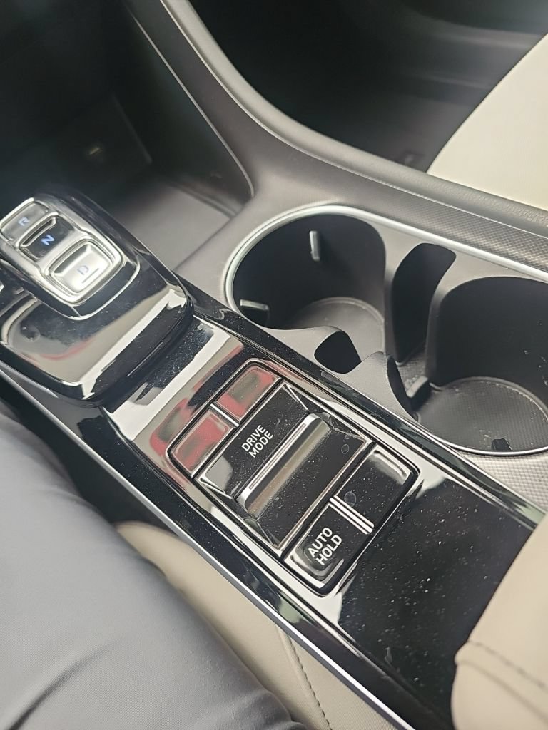 Used 2023 Hyundai Sonata SEL w/ Preferred Accessory Package FWD image 19