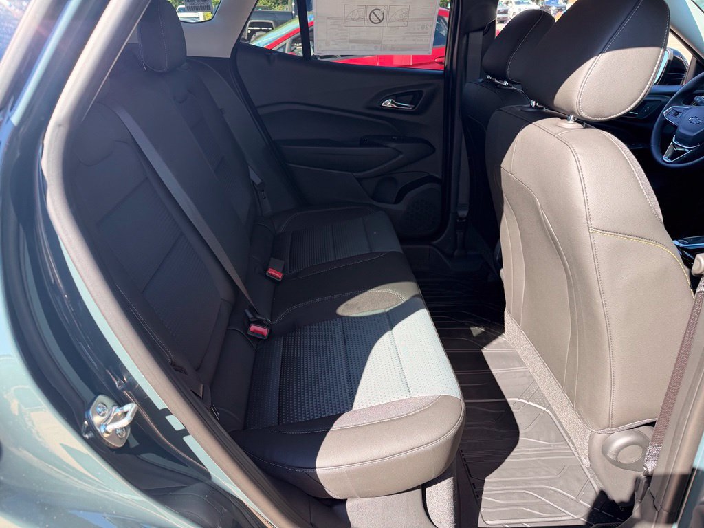New 2026 Chevrolet Trax LT w/ Driver Confidence Package FWD image 36
