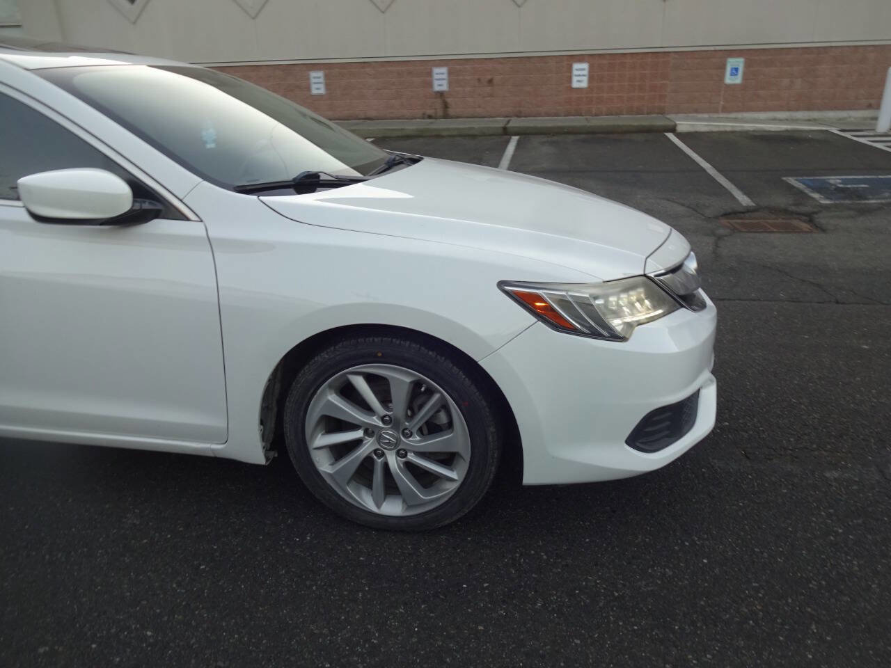 Used 2018 Acura ILX w/Tech 4dr Sedan w/Technology image 7