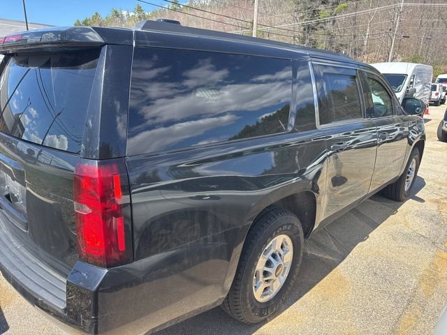 Used 2019 Chevrolet Suburban 3500 LT AWD/4WD image 6