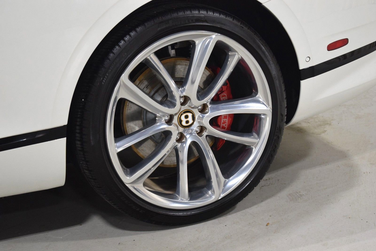 Used 2020 Bentley Continental GT image 6