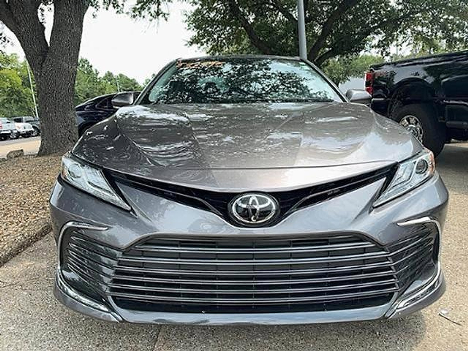 Used 2024 Toyota Camry XLE image 6