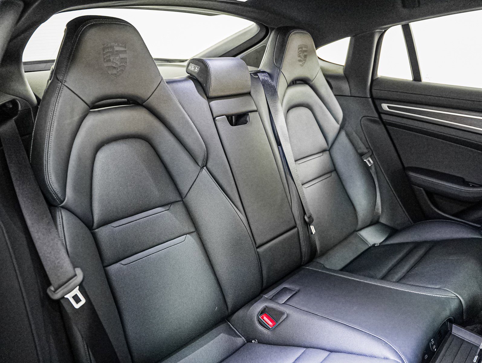 Used 2023 Porsche Panamera 4 Platinum Edition w/ Assistance Package image 6