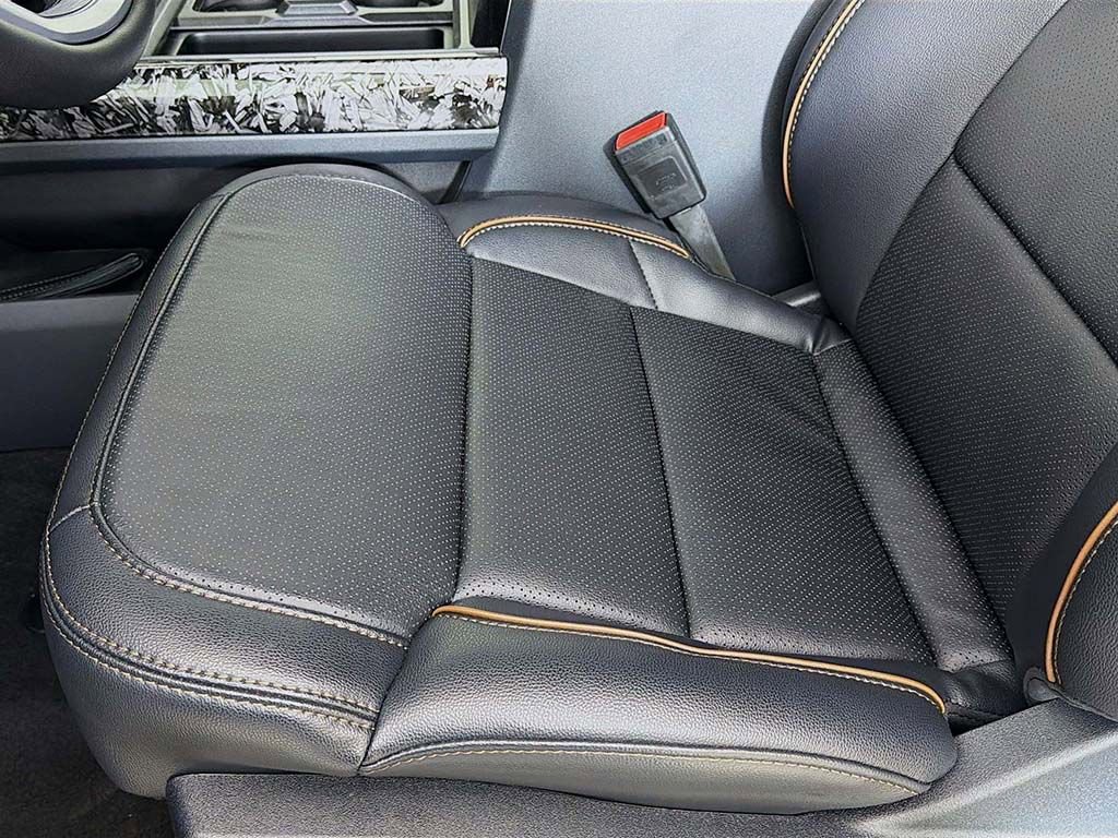 New 2026 Ford F250 Lariat w/ Lariat Ultimate Package image 27