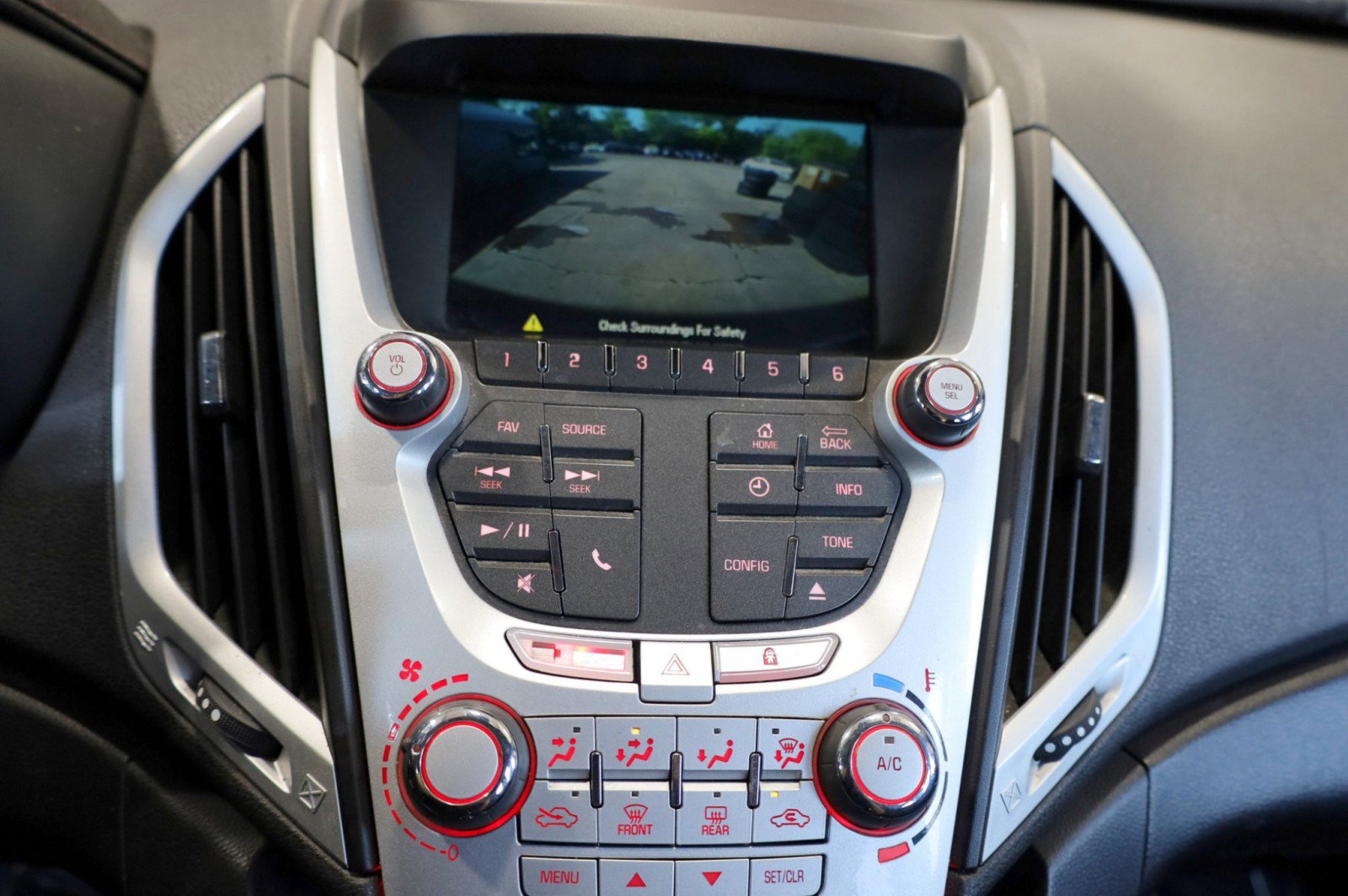 Used 2014 GMC Terrain SLE FWD image 14