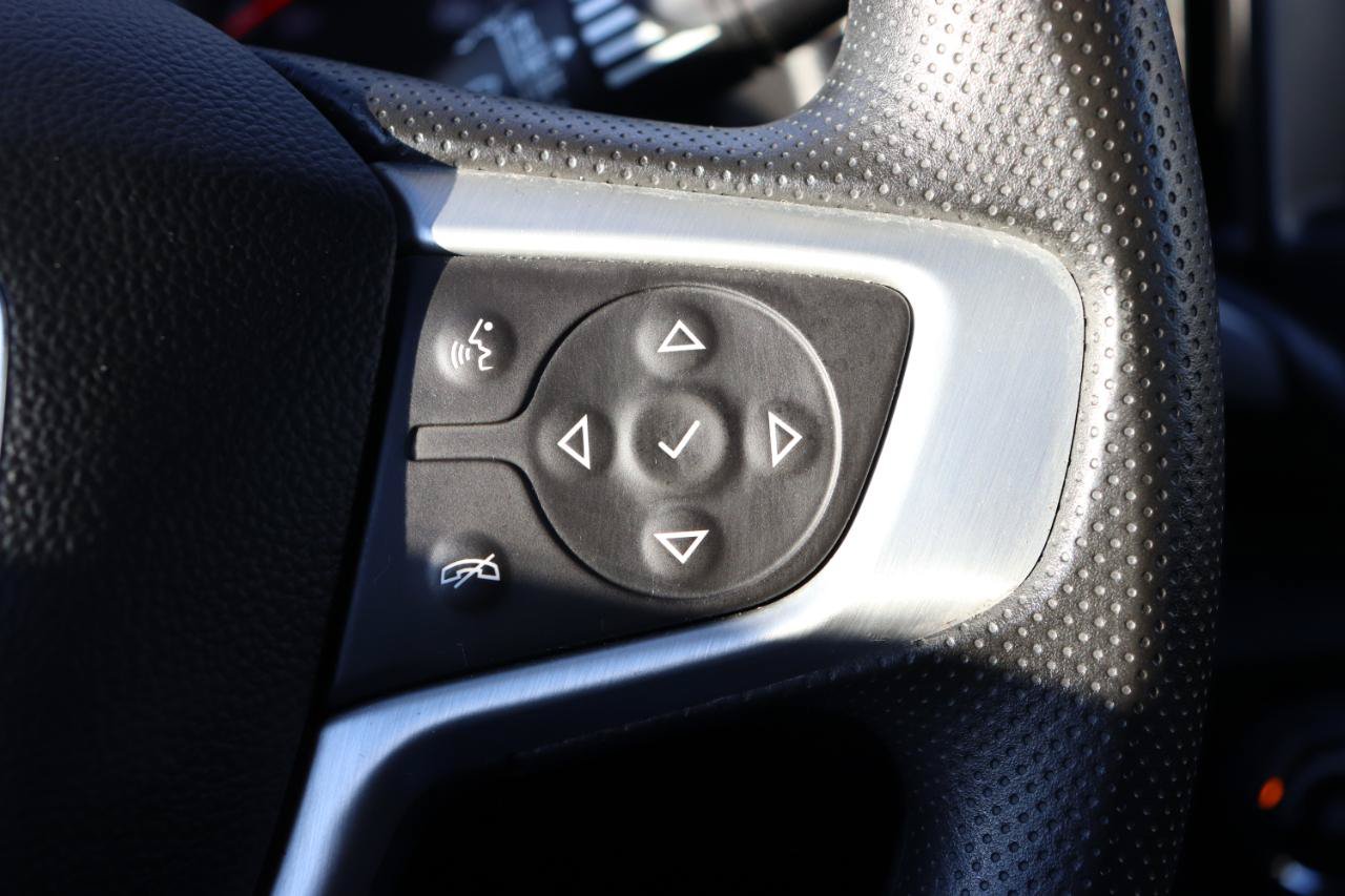 Used 2024 GMC Terrain SLE AWD/4WD image 28