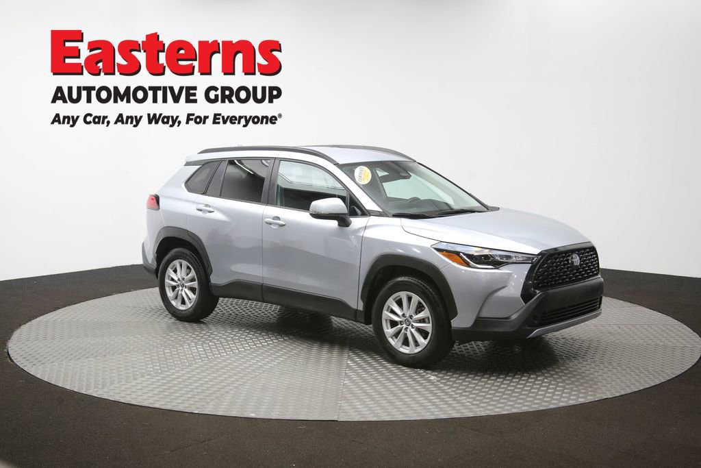 Used 2024 Toyota Corolla Cross LE image 44