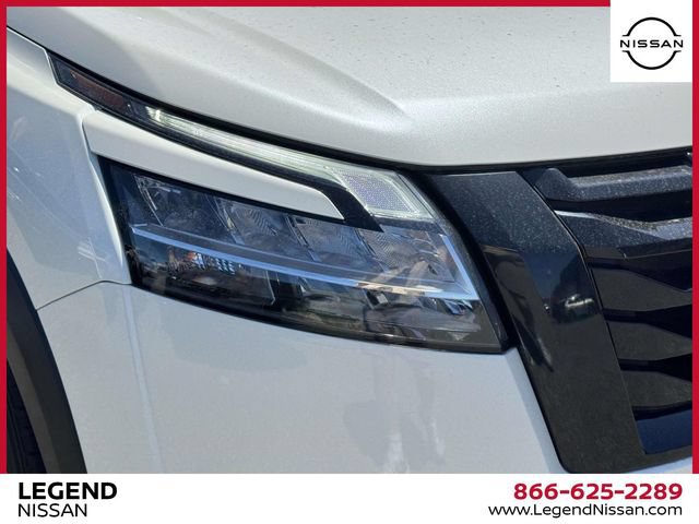 Certified 2023 Nissan Pathfinder SL w/ Black Appearance Package AWD/4WD image 10