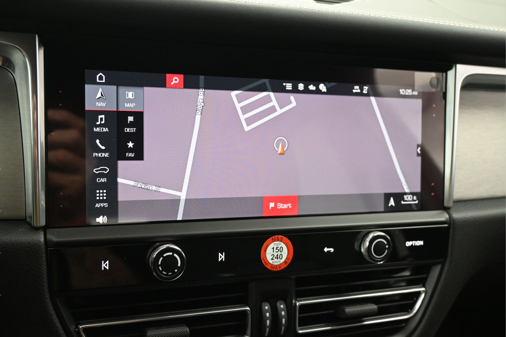 New 2026 Porsche Macan AWD/4WD image 14