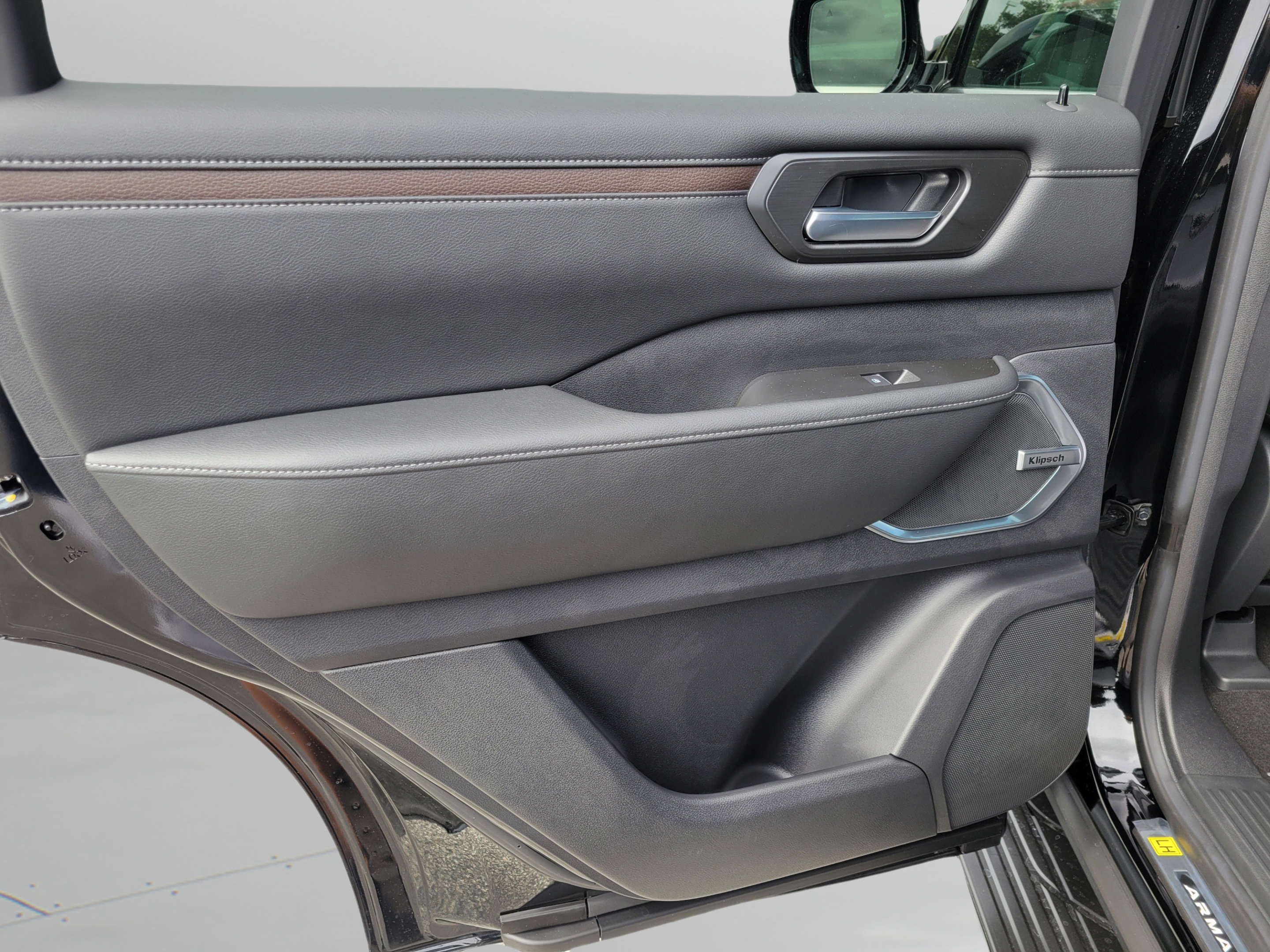 New 2026 Nissan Armada Platinum Reserve AWD/4WD image 9
