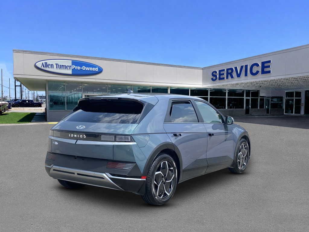 Certified 2023 Hyundai Ioniq 5 SEL w/ Cargo Package RWD image 8