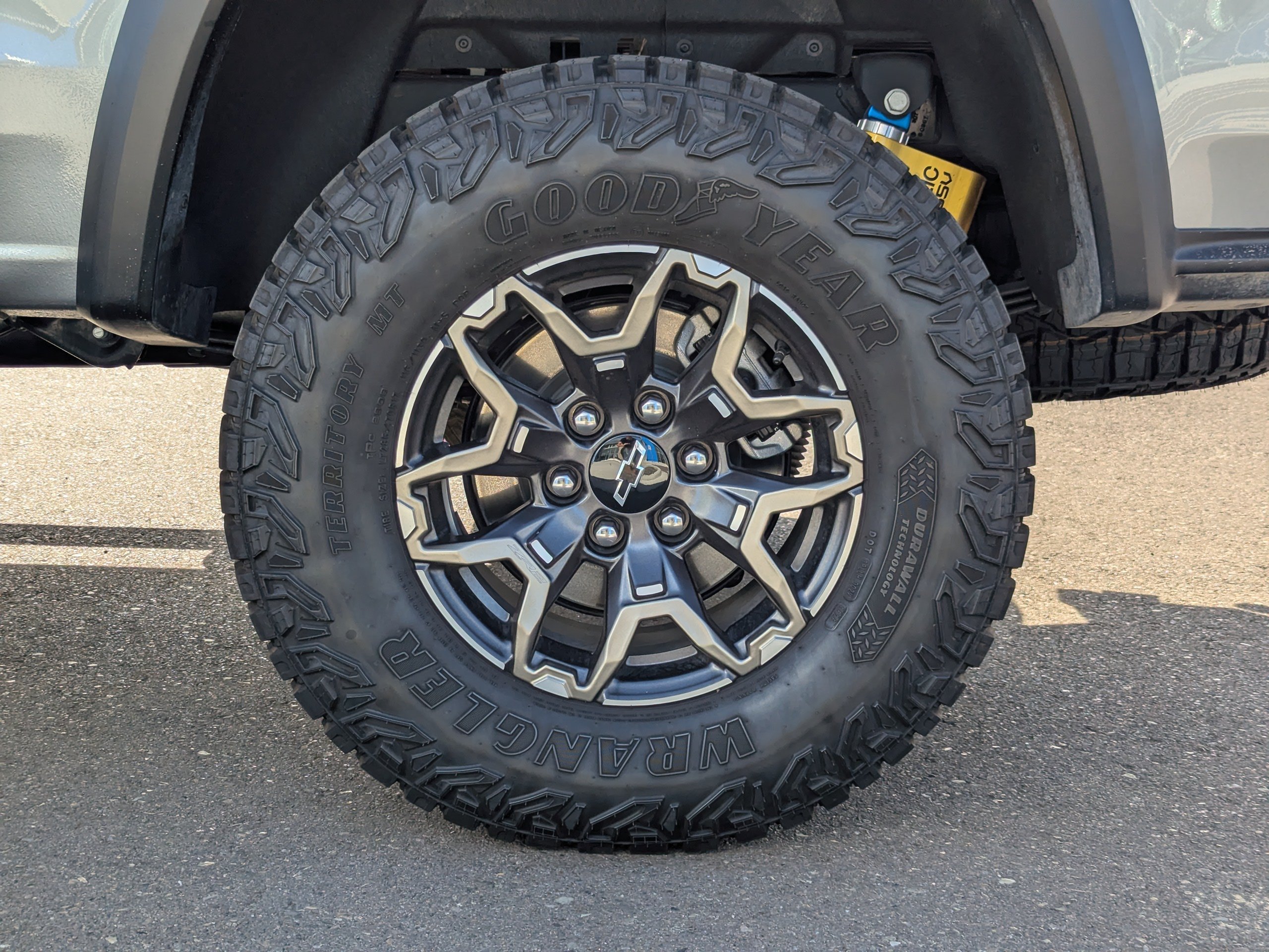 Certified 2026 Chevrolet Colorado ZR2 w/ Technology Package AWD/4WD image 55