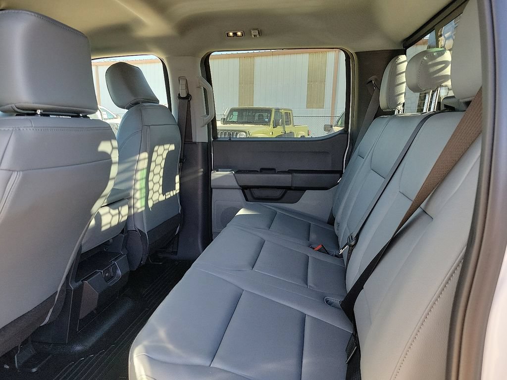 New 2026 Ford F350 XL w/ XL Chrome Package AWD/4WD image 16