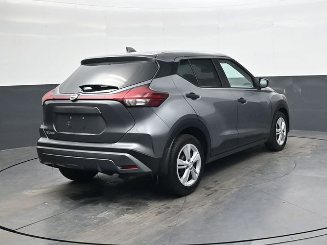 Used 2021 Nissan Kicks S image 4