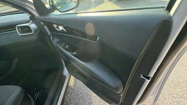 Used 2019 Kia Sorento L image 15