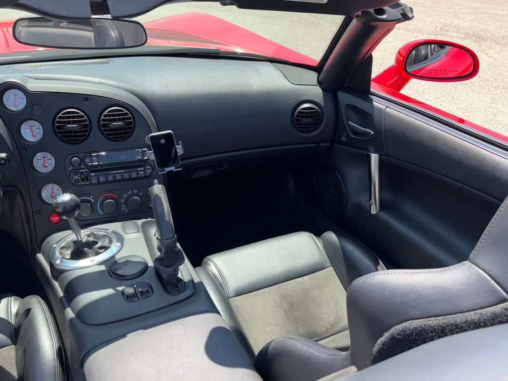 Used 2004 Dodge Viper SRT-10 RWD image 19