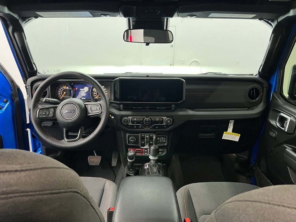 Used 2024 Jeep Wrangler Unlimited Rubicon image 13