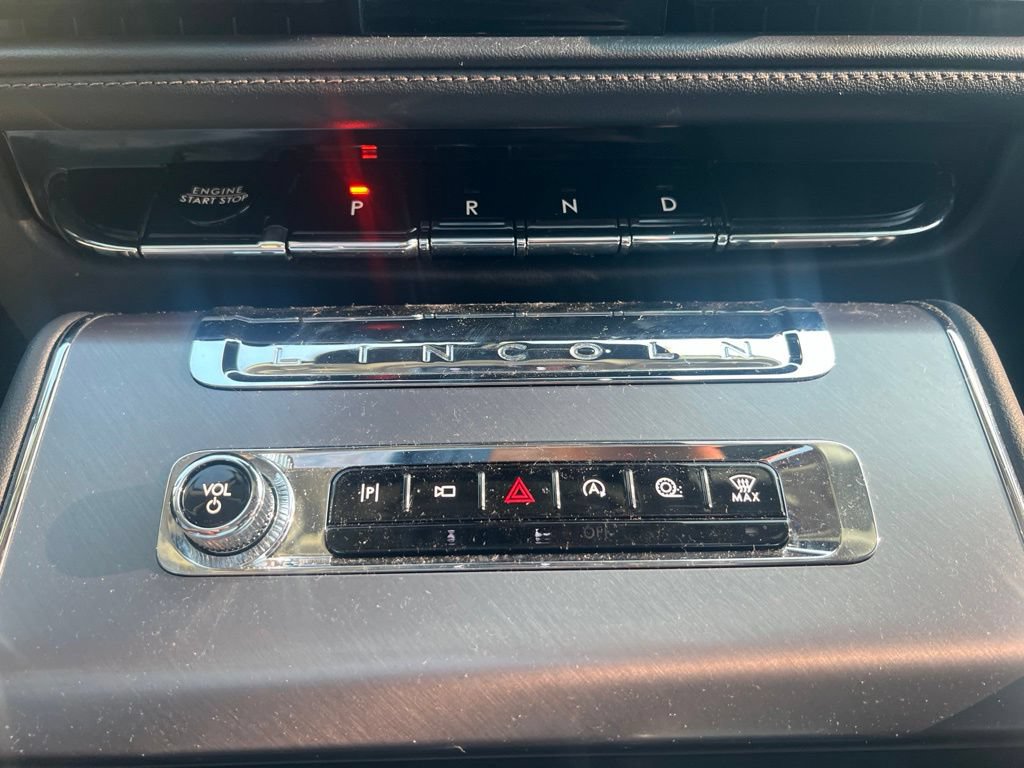 Used 2026 Lincoln Aviator AWD image 17
