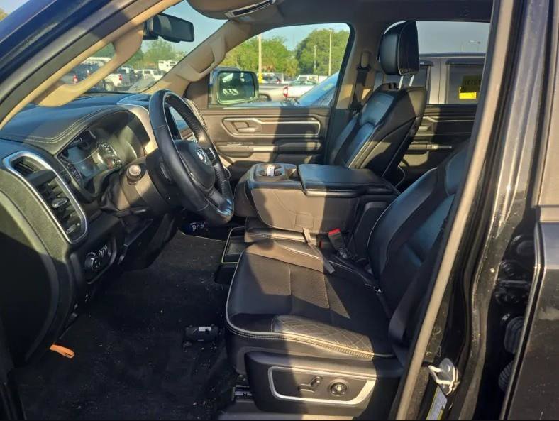Used 2020 RAM 1500 Laramie AWD/4WD image 4