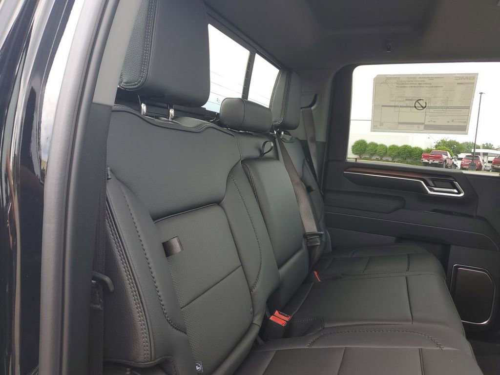New 2025 GMC Sierra 2500 Denali w/ Denali Reserve Package image 29