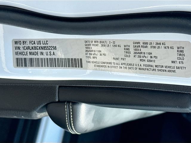 Used 2022 Jeep Grand Cherokee L Limited AWD/4WD image 36