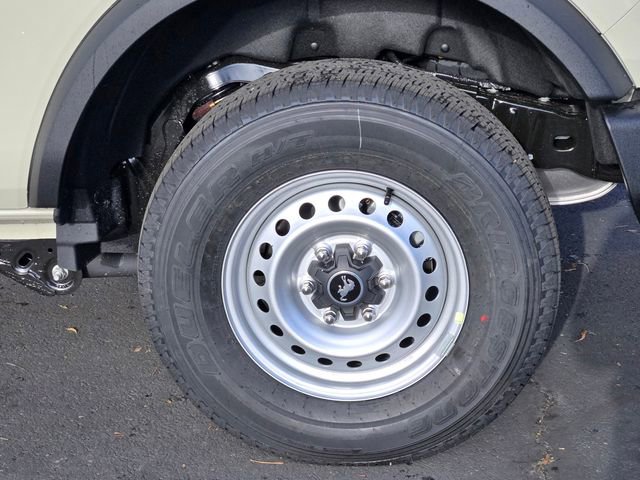 New 2025 Ford Bronco 4-Door image 9